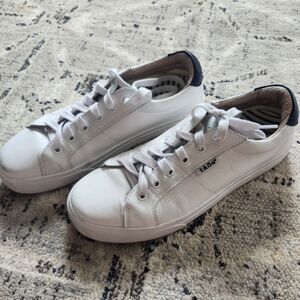 Taos Footwear White and Navy Sneakers